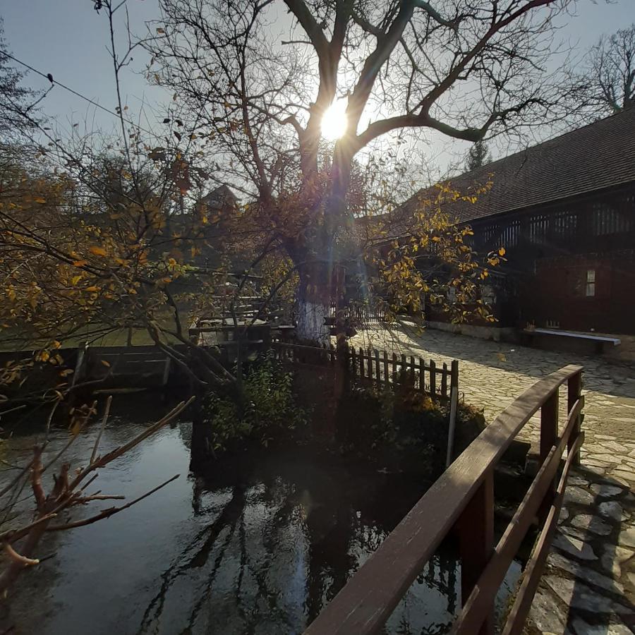 Guesthouse Pod Rastockim Krovom Slunj Exteriör bild