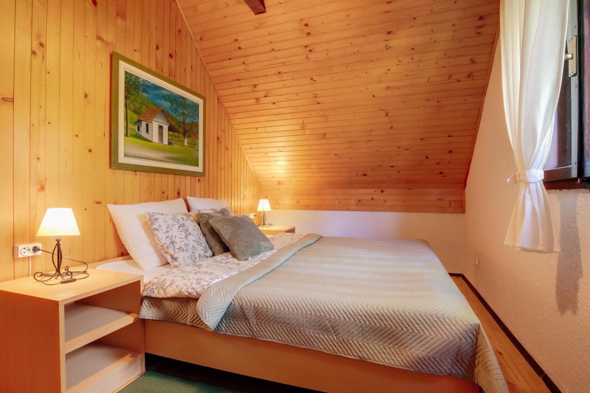 Guesthouse Pod Rastockim Krovom Slunj Exteriör bild
