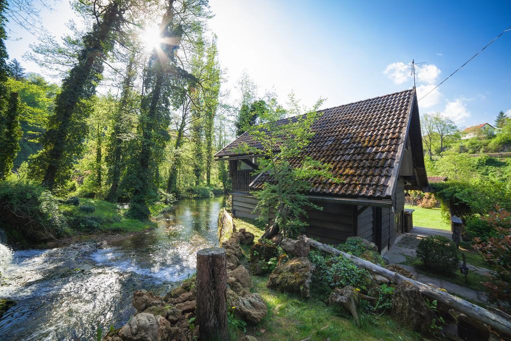 Guesthouse Pod Rastockim Krovom Slunj Exteriör bild